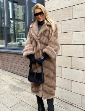 Шуба из датской норки  с английским воротником - цвет палевый