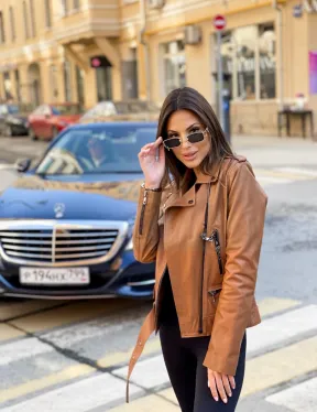 Косуха из натуральной кожи в цвете кэмел