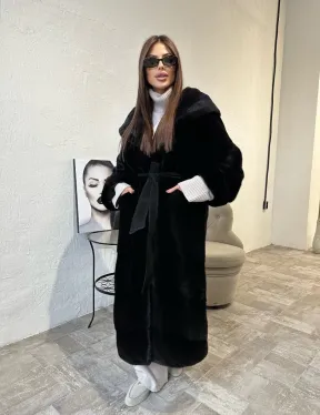 Шуба из канадской плюшевой норки BlackNafa с капюшоном