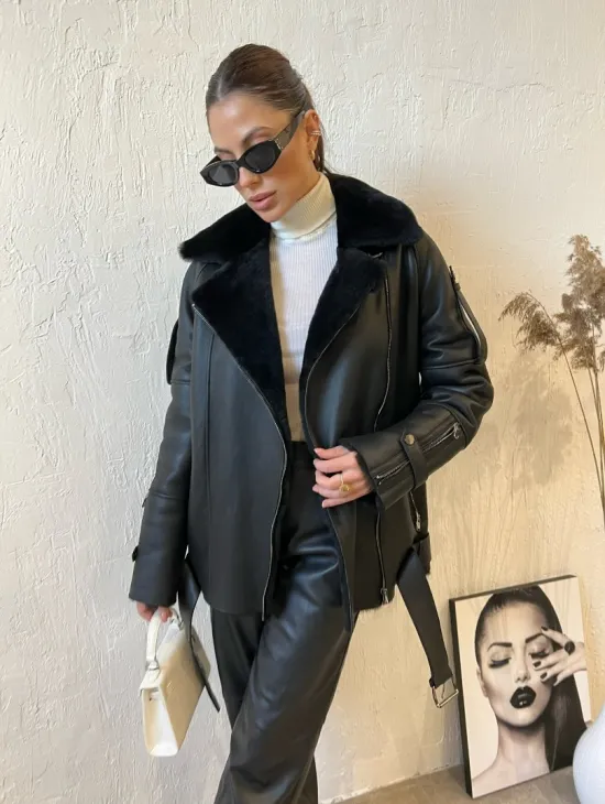 Дубленка авиатор в черном цвете из натуральной овчины