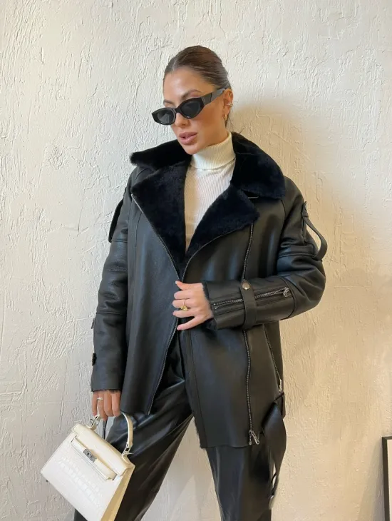 Дубленка авиатор в черном цвете из натуральной овчины