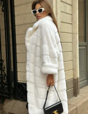 Белая шуба из мех норки NAFA