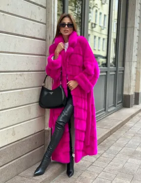 Норковая шуба в цвете фуксия