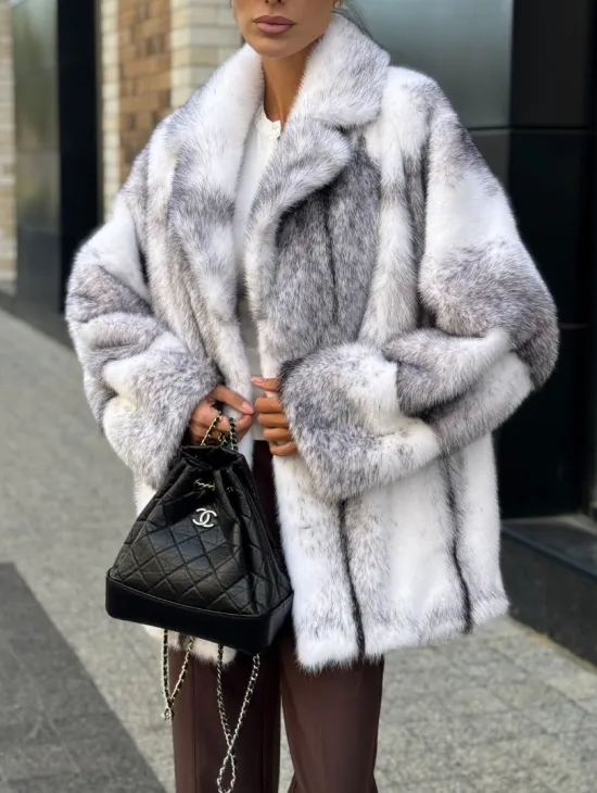 Белая норковая куртка автоледи английский воротник