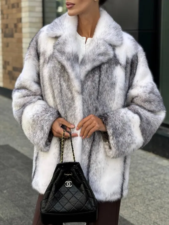 Белая норковая куртка автоледи английский воротник