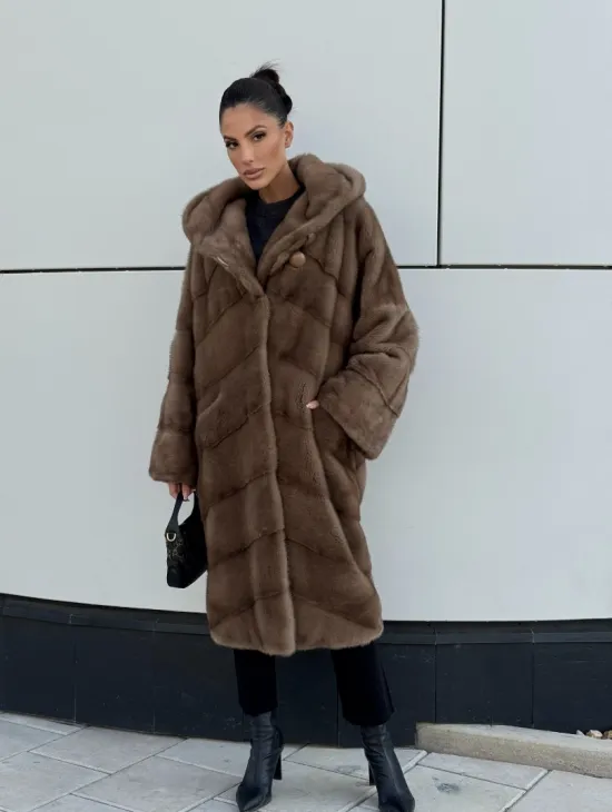 Женская норковая шуба NAFA MINK с капюшоном - цвет пастель