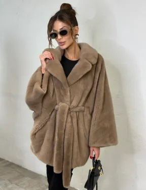 Шуба летучая мышь мех VELVET английский воротник - цвет палевый