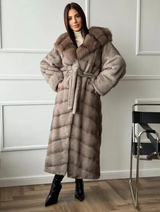 Шуба норковая с капюшоном куница - цвет светло-серый
