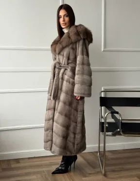 Шуба норковая с капюшоном куница - цвет светло-серый