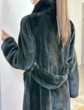 Элегантное пальто из плюшевой норки VELVET - цвет черно-зеленый