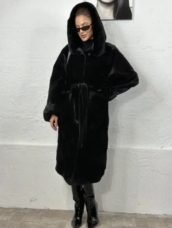 Черная шуба из импортной норки с капюшоном