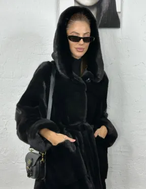 Черная шуба из импортной норки с капюшоном