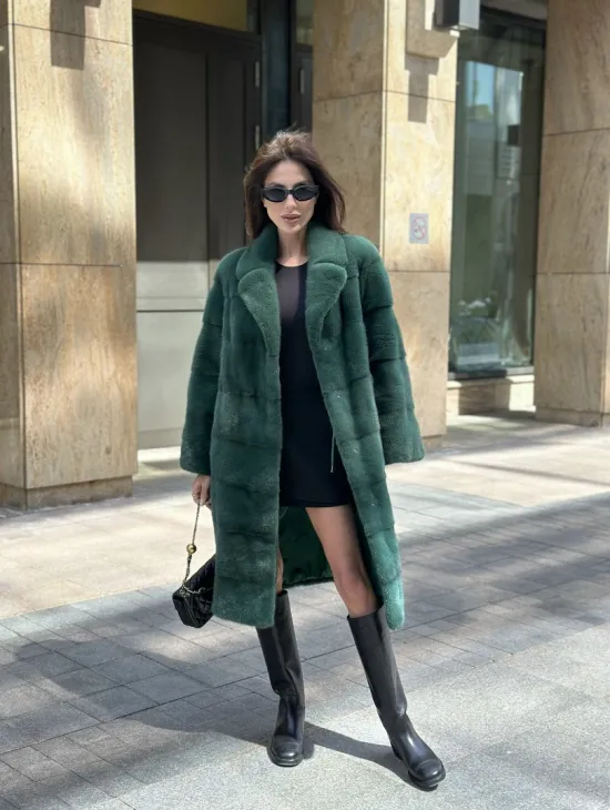 Зеленая шуба мех NAFA английский воротник