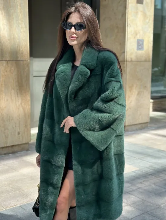 Зеленая шуба мех NAFA английский воротник