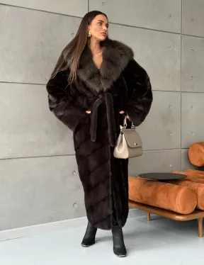 Шуба норковая с капюшоном из меха куницы - цвет уголь