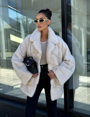 Короткая норковая шуба с английским воротником - цвет ваниль