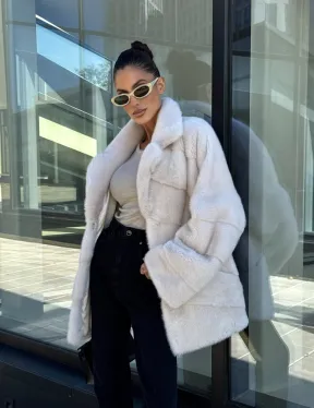 Короткая норковая шуба с английским воротником - цвет ваниль