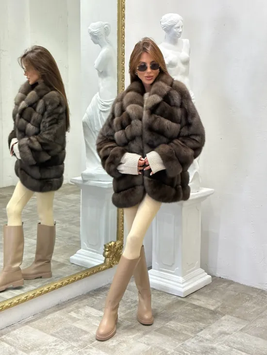 Стильный жакет из меха соболя