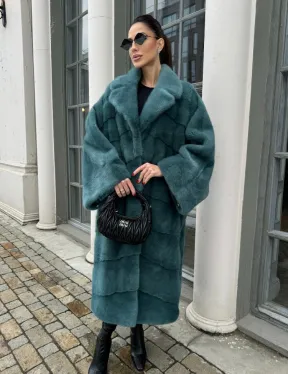 Шуба из меха норки в стиле Oversize - цвет тиффани