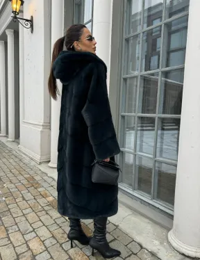 Шуба из плюшевой норки NAFA с капюшоном  - цвет черный изумруд