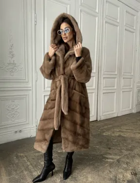 Норковое кимоно с капюшоном в цвете пастель