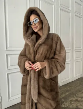 Норковое кимоно с капюшоном в цвете пастель