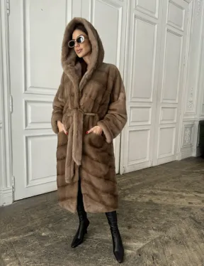 Норковое кимоно с капюшоном в цвете пастель