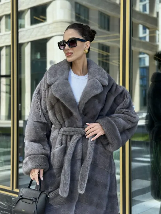 Норковая шуба в цвете сапфир