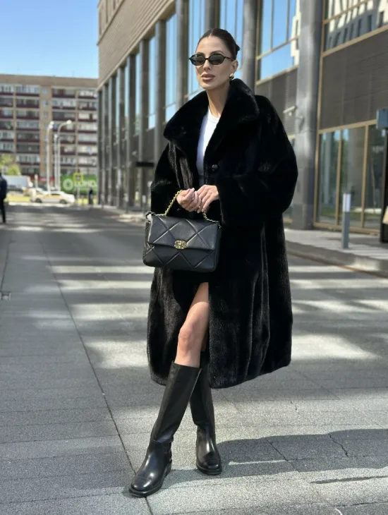 Шуба из аукционного меха норки SAGA FURS