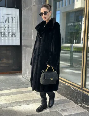 Шуба из аукционного меха норки SAGA FURS