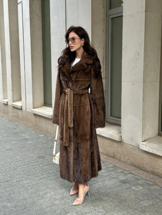 Классическая норковая шуба  натуральный цвет - орех