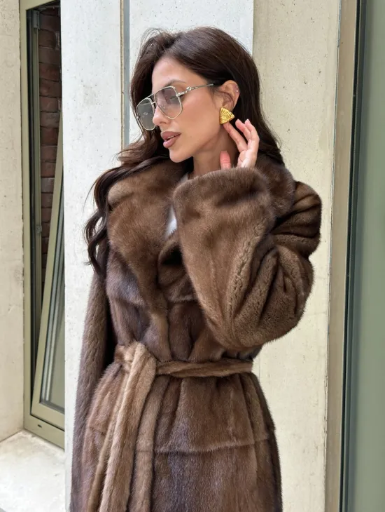Классическая норковая шуба  натуральный цвет - орех