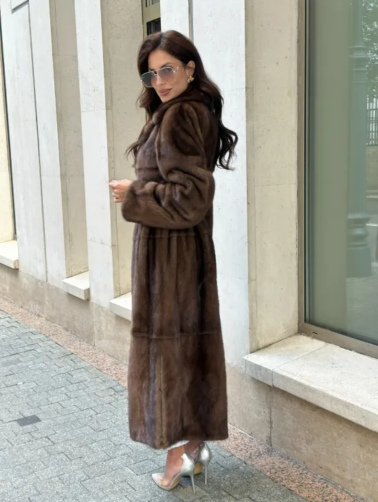 Классическая норковая шуба  натуральный цвет - орех