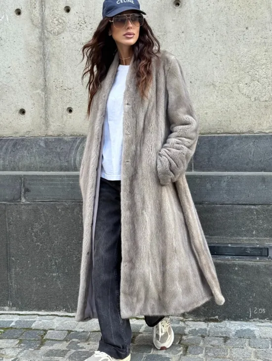 Шуба - пальто в винтажном стиле из скандинавской норки